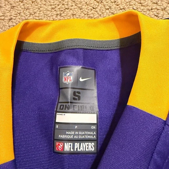 Nike Minnesota Vikings Adrian Peterson #28 NFL Team Jersey (Men’s Size Small) - Picture 3 of 4